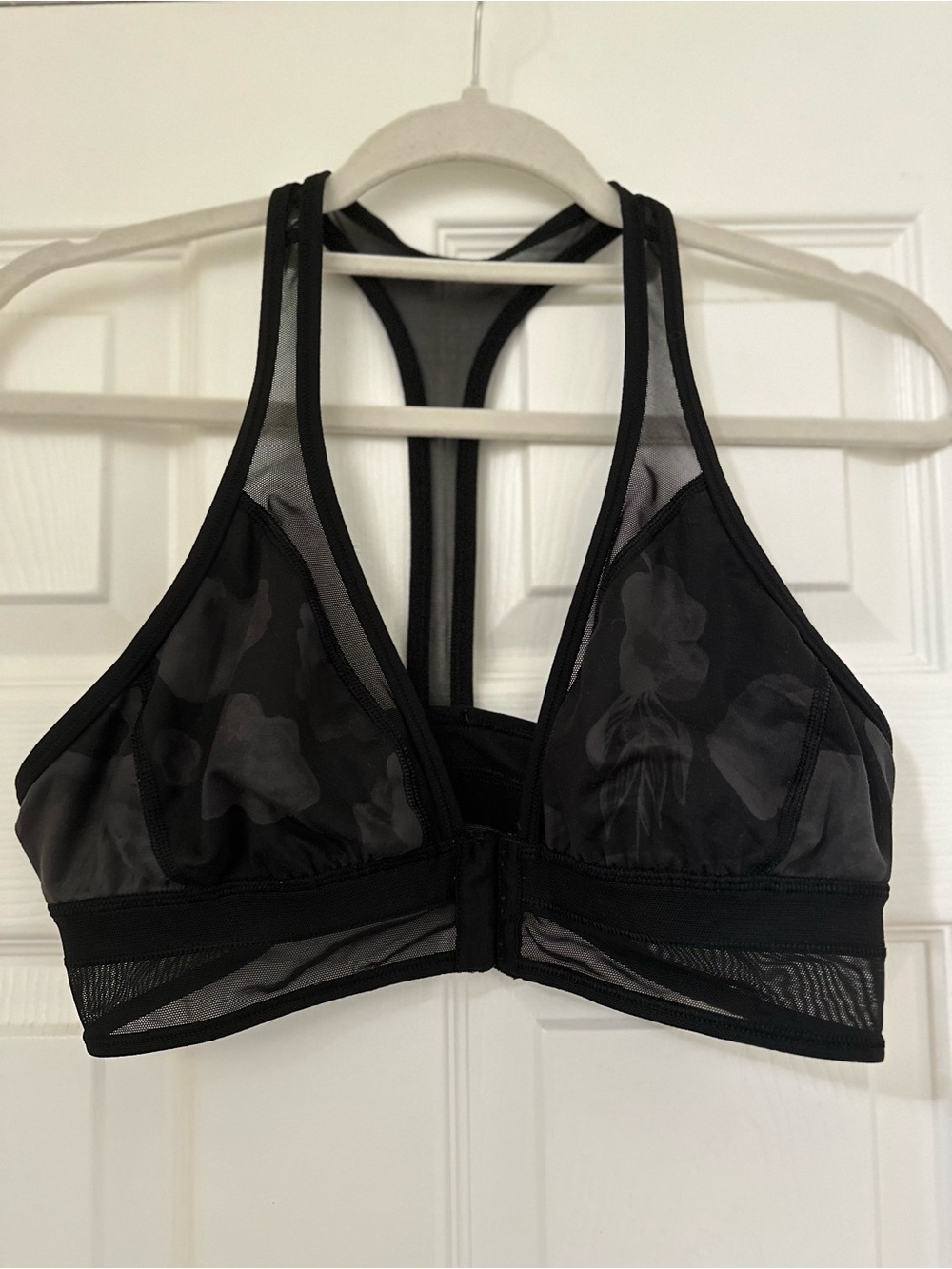 Preloved Lululemon Sz 10 Seek The Heat Bra - Inky Floral Soot Black $52 MSRP - Picture 3 of 6